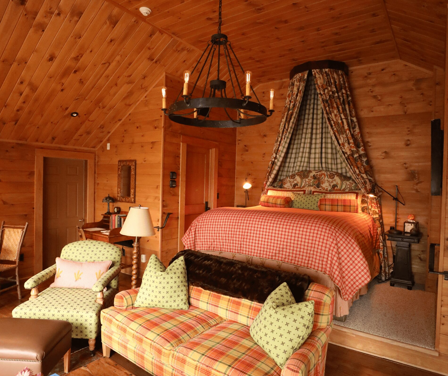 Bedroom 3 The Point Resort Andrew Chary Architect